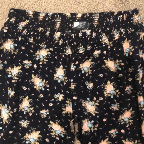 Volcom floral lounge pant XS - Picture 2 of 5